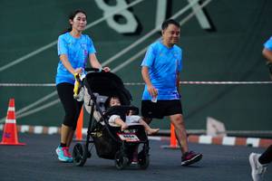 BIB: 
                            <button type="button" onclick="openModal(3341398)" class="btn btn-primary btn-sm float-right btn-popup" data-toggle="modal" data-target=".modal-high-quality">
                        <i class="fas fa-shopping-cart"></i> Add to Cart
                    </button>
                                            <button type="button" onclick="isThisMe(3341398, true)" class="btn btn-success btn-sm float-right btn-popup btn-isme hidden" data-toggle="tooltip" data-placement="bottom" title="นี่คือรูปของคุณใช่ไหม คลิกที่นี่เพื่อเอาเข้าอัลบั้ม">
                        <i class="fas fa-plus"></i> Add to album
                    </button>
                    <button type="button" onclick="isThisMe(3341398, false)" class="btn btn-warning btn-sm float-right btn-popup btn-isnotme hidden">
                        <i class="fas fa-ban"></i> Remove from album
                    </button>