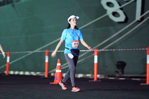 BIB: 8978
                            <button type="button" onclick="openModal(3343583)" class="btn btn-primary btn-sm float-right btn-popup" data-toggle="modal" data-target=".modal-high-quality">
                        <i class="fas fa-shopping-cart"></i> Add to Cart
                    </button>
                                            <button type="button" onclick="isThisMe(3343583, true)" class="btn btn-success btn-sm float-right btn-popup btn-isme hidden" data-toggle="tooltip" data-placement="bottom" title="นี่คือรูปของคุณใช่ไหม คลิกที่นี่เพื่อเอาเข้าอัลบั้ม">
                        <i class="fas fa-plus"></i> Add to album
                    </button>
                    <button type="button" onclick="isThisMe(3343583, false)" class="btn btn-warning btn-sm float-right btn-popup btn-isnotme hidden">
                        <i class="fas fa-ban"></i> Remove from album
                    </button>