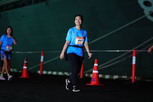 BIB: 8921
                            <button type="button" onclick="openModal(3344640)" class="btn btn-primary btn-sm float-right btn-popup" data-toggle="modal" data-target=".modal-high-quality">
                        <i class="fas fa-shopping-cart"></i> Add to Cart
                    </button>
                                            <button type="button" onclick="isThisMe(3344640, true)" class="btn btn-success btn-sm float-right btn-popup btn-isme hidden" data-toggle="tooltip" data-placement="bottom" title="นี่คือรูปของคุณใช่ไหม คลิกที่นี่เพื่อเอาเข้าอัลบั้ม">
                        <i class="fas fa-plus"></i> Add to album
                    </button>
                    <button type="button" onclick="isThisMe(3344640, false)" class="btn btn-warning btn-sm float-right btn-popup btn-isnotme hidden">
                        <i class="fas fa-ban"></i> Remove from album
                    </button>