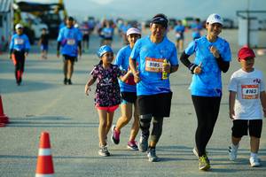 BIB: 9185, 8163
                            <button type="button" onclick="openModal(3332104)" class="btn btn-primary btn-sm float-right btn-popup" data-toggle="modal" data-target=".modal-high-quality">
                        <i class="fas fa-shopping-cart"></i> Add to Cart
                    </button>
                                            <button type="button" onclick="isThisMe(3332104, true)" class="btn btn-success btn-sm float-right btn-popup btn-isme hidden" data-toggle="tooltip" data-placement="bottom" title="นี่คือรูปของคุณใช่ไหม คลิกที่นี่เพื่อเอาเข้าอัลบั้ม">
                        <i class="fas fa-plus"></i> Add to album
                    </button>
                    <button type="button" onclick="isThisMe(3332104, false)" class="btn btn-warning btn-sm float-right btn-popup btn-isnotme hidden">
                        <i class="fas fa-ban"></i> Remove from album
                    </button>