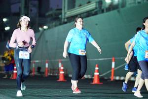 BIB: 8466, 6248
                            <button type="button" onclick="openModal(3381022)" class="btn btn-primary btn-sm float-right btn-popup" data-toggle="modal" data-target=".modal-high-quality">
                        <i class="fas fa-shopping-cart"></i> Add to Cart
                    </button>
                                            <button type="button" onclick="isThisMe(3381022, true)" class="btn btn-success btn-sm float-right btn-popup btn-isme hidden" data-toggle="tooltip" data-placement="bottom" title="นี่คือรูปของคุณใช่ไหม คลิกที่นี่เพื่อเอาเข้าอัลบั้ม">
                        <i class="fas fa-plus"></i> Add to album
                    </button>
                    <button type="button" onclick="isThisMe(3381022, false)" class="btn btn-warning btn-sm float-right btn-popup btn-isnotme hidden">
                        <i class="fas fa-ban"></i> Remove from album
                    </button>