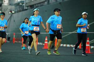 BIB: 199, 8911, 8727
                            <button type="button" onclick="openModal(3380671)" class="btn btn-primary btn-sm float-right btn-popup" data-toggle="modal" data-target=".modal-high-quality">
                        <i class="fas fa-shopping-cart"></i> Add to Cart
                    </button>
                                            <button type="button" onclick="isThisMe(3380671, true)" class="btn btn-success btn-sm float-right btn-popup btn-isme hidden" data-toggle="tooltip" data-placement="bottom" title="นี่คือรูปของคุณใช่ไหม คลิกที่นี่เพื่อเอาเข้าอัลบั้ม">
                        <i class="fas fa-plus"></i> Add to album
                    </button>
                    <button type="button" onclick="isThisMe(3380671, false)" class="btn btn-warning btn-sm float-right btn-popup btn-isnotme hidden">
                        <i class="fas fa-ban"></i> Remove from album
                    </button>