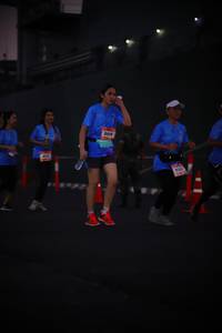 BIB: 880
                            <button type="button" onclick="openModal(3229382)" class="btn btn-primary btn-sm float-right btn-popup" data-toggle="modal" data-target=".modal-high-quality">
                        <i class="fas fa-shopping-cart"></i> Add to Cart
                    </button>
                                            <button type="button" onclick="isThisMe(3229382, true)" class="btn btn-success btn-sm float-right btn-popup btn-isme hidden" data-toggle="tooltip" data-placement="bottom" title="นี่คือรูปของคุณใช่ไหม คลิกที่นี่เพื่อเอาเข้าอัลบั้ม">
                        <i class="fas fa-plus"></i> Add to album
                    </button>
                    <button type="button" onclick="isThisMe(3229382, false)" class="btn btn-warning btn-sm float-right btn-popup btn-isnotme hidden">
                        <i class="fas fa-ban"></i> Remove from album
                    </button>