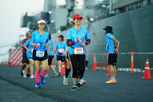 BIB: 9066, 6083
                            <button type="button" onclick="openModal(3380563)" class="btn btn-primary btn-sm float-right btn-popup" data-toggle="modal" data-target=".modal-high-quality">
                        <i class="fas fa-shopping-cart"></i> Add to Cart
                    </button>
                                            <button type="button" onclick="isThisMe(3380563, true)" class="btn btn-success btn-sm float-right btn-popup btn-isme hidden" data-toggle="tooltip" data-placement="bottom" title="นี่คือรูปของคุณใช่ไหม คลิกที่นี่เพื่อเอาเข้าอัลบั้ม">
                        <i class="fas fa-plus"></i> Add to album
                    </button>
                    <button type="button" onclick="isThisMe(3380563, false)" class="btn btn-warning btn-sm float-right btn-popup btn-isnotme hidden">
                        <i class="fas fa-ban"></i> Remove from album
                    </button>