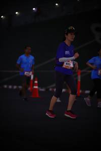 BIB: 833
                            <button type="button" onclick="openModal(3229197)" class="btn btn-primary btn-sm float-right btn-popup" data-toggle="modal" data-target=".modal-high-quality">
                        <i class="fas fa-shopping-cart"></i> Add to Cart
                    </button>
                                            <button type="button" onclick="isThisMe(3229197, true)" class="btn btn-success btn-sm float-right btn-popup btn-isme hidden" data-toggle="tooltip" data-placement="bottom" title="นี่คือรูปของคุณใช่ไหม คลิกที่นี่เพื่อเอาเข้าอัลบั้ม">
                        <i class="fas fa-plus"></i> Add to album
                    </button>
                    <button type="button" onclick="isThisMe(3229197, false)" class="btn btn-warning btn-sm float-right btn-popup btn-isnotme hidden">
                        <i class="fas fa-ban"></i> Remove from album
                    </button>