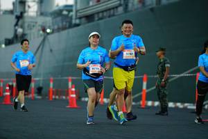 BIB: 9292, 929
                            <button type="button" onclick="openModal(3380616)" class="btn btn-primary btn-sm float-right btn-popup" data-toggle="modal" data-target=".modal-high-quality">
                        <i class="fas fa-shopping-cart"></i> Add to Cart
                    </button>
                                            <button type="button" onclick="isThisMe(3380616, true)" class="btn btn-success btn-sm float-right btn-popup btn-isme hidden" data-toggle="tooltip" data-placement="bottom" title="นี่คือรูปของคุณใช่ไหม คลิกที่นี่เพื่อเอาเข้าอัลบั้ม">
                        <i class="fas fa-plus"></i> Add to album
                    </button>
                    <button type="button" onclick="isThisMe(3380616, false)" class="btn btn-warning btn-sm float-right btn-popup btn-isnotme hidden">
                        <i class="fas fa-ban"></i> Remove from album
                    </button>