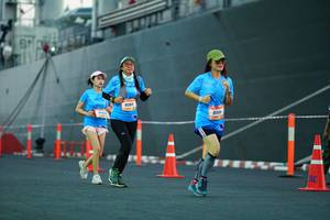 BIB: 9383, 8080
                            <button type="button" onclick="openModal(3380565)" class="btn btn-primary btn-sm float-right btn-popup" data-toggle="modal" data-target=".modal-high-quality">
                        <i class="fas fa-shopping-cart"></i> Add to Cart
                    </button>
                                            <button type="button" onclick="isThisMe(3380565, true)" class="btn btn-success btn-sm float-right btn-popup btn-isme hidden" data-toggle="tooltip" data-placement="bottom" title="นี่คือรูปของคุณใช่ไหม คลิกที่นี่เพื่อเอาเข้าอัลบั้ม">
                        <i class="fas fa-plus"></i> Add to album
                    </button>
                    <button type="button" onclick="isThisMe(3380565, false)" class="btn btn-warning btn-sm float-right btn-popup btn-isnotme hidden">
                        <i class="fas fa-ban"></i> Remove from album
                    </button>