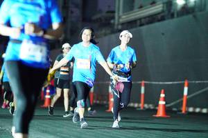 BIB: 
                            <button type="button" onclick="openModal(3381040)" class="btn btn-primary btn-sm float-right btn-popup" data-toggle="modal" data-target=".modal-high-quality">
                        <i class="fas fa-shopping-cart"></i> Add to Cart
                    </button>
                                            <button type="button" onclick="isThisMe(3381040, true)" class="btn btn-success btn-sm float-right btn-popup btn-isme hidden" data-toggle="tooltip" data-placement="bottom" title="นี่คือรูปของคุณใช่ไหม คลิกที่นี่เพื่อเอาเข้าอัลบั้ม">
                        <i class="fas fa-plus"></i> Add to album
                    </button>
                    <button type="button" onclick="isThisMe(3381040, false)" class="btn btn-warning btn-sm float-right btn-popup btn-isnotme hidden">
                        <i class="fas fa-ban"></i> Remove from album
                    </button>