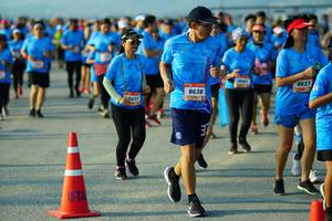 BIB: 8638, 8637
                            <button type="button" onclick="openModal(3231208)" class="btn btn-primary btn-sm float-right btn-popup" data-toggle="modal" data-target=".modal-high-quality">
                        <i class="fas fa-shopping-cart"></i> Add to Cart
                    </button>
                                            <button type="button" onclick="isThisMe(3231208, true)" class="btn btn-success btn-sm float-right btn-popup btn-isme hidden" data-toggle="tooltip" data-placement="bottom" title="นี่คือรูปของคุณใช่ไหม คลิกที่นี่เพื่อเอาเข้าอัลบั้ม">
                        <i class="fas fa-plus"></i> Add to album
                    </button>
                    <button type="button" onclick="isThisMe(3231208, false)" class="btn btn-warning btn-sm float-right btn-popup btn-isnotme hidden">
                        <i class="fas fa-ban"></i> Remove from album
                    </button>