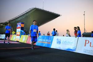 BIB: 100
                            <button type="button" onclick="openModal(3160887)" class="btn btn-primary btn-sm float-right btn-popup" data-toggle="modal" data-target=".modal-high-quality">
                        <i class="fas fa-shopping-cart"></i> Add to Cart
                    </button>
                                            <button type="button" onclick="isThisMe(3160887, true)" class="btn btn-success btn-sm float-right btn-popup btn-isme hidden" data-toggle="tooltip" data-placement="bottom" title="นี่คือรูปของคุณใช่ไหม คลิกที่นี่เพื่อเอาเข้าอัลบั้ม">
                        <i class="fas fa-plus"></i> Add to album
                    </button>
                    <button type="button" onclick="isThisMe(3160887, false)" class="btn btn-warning btn-sm float-right btn-popup btn-isnotme hidden">
                        <i class="fas fa-ban"></i> Remove from album
                    </button>