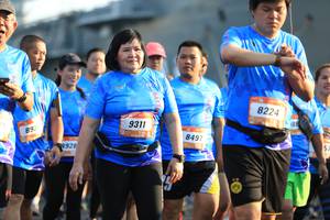 BIB: 8224, 9311, 928
                            <button type="button" onclick="openModal(3160596)" class="btn btn-primary btn-sm float-right btn-popup" data-toggle="modal" data-target=".modal-high-quality">
                        <i class="fas fa-shopping-cart"></i> Add to Cart
                    </button>
                                            <button type="button" onclick="isThisMe(3160596, true)" class="btn btn-success btn-sm float-right btn-popup btn-isme hidden" data-toggle="tooltip" data-placement="bottom" title="นี่คือรูปของคุณใช่ไหม คลิกที่นี่เพื่อเอาเข้าอัลบั้ม">
                        <i class="fas fa-plus"></i> Add to album
                    </button>
                    <button type="button" onclick="isThisMe(3160596, false)" class="btn btn-warning btn-sm float-right btn-popup btn-isnotme hidden">
                        <i class="fas fa-ban"></i> Remove from album
                    </button>