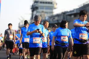 BIB: 8224, 9311, 9310
                            <button type="button" onclick="openModal(3160593)" class="btn btn-primary btn-sm float-right btn-popup" data-toggle="modal" data-target=".modal-high-quality">
                        <i class="fas fa-shopping-cart"></i> Add to Cart
                    </button>
                                            <button type="button" onclick="isThisMe(3160593, true)" class="btn btn-success btn-sm float-right btn-popup btn-isme hidden" data-toggle="tooltip" data-placement="bottom" title="นี่คือรูปของคุณใช่ไหม คลิกที่นี่เพื่อเอาเข้าอัลบั้ม">
                        <i class="fas fa-plus"></i> Add to album
                    </button>
                    <button type="button" onclick="isThisMe(3160593, false)" class="btn btn-warning btn-sm float-right btn-popup btn-isnotme hidden">
                        <i class="fas fa-ban"></i> Remove from album
                    </button>