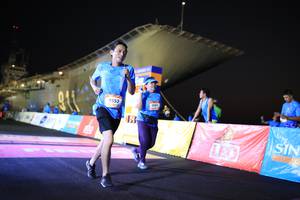 BIB: 553
                            <button type="button" onclick="openModal(3163611)" class="btn btn-primary btn-sm float-right btn-popup" data-toggle="modal" data-target=".modal-high-quality">
                        <i class="fas fa-shopping-cart"></i> Add to Cart
                    </button>
                                            <button type="button" onclick="isThisMe(3163611, true)" class="btn btn-success btn-sm float-right btn-popup btn-isme hidden" data-toggle="tooltip" data-placement="bottom" title="นี่คือรูปของคุณใช่ไหม คลิกที่นี่เพื่อเอาเข้าอัลบั้ม">
                        <i class="fas fa-plus"></i> Add to album
                    </button>
                    <button type="button" onclick="isThisMe(3163611, false)" class="btn btn-warning btn-sm float-right btn-popup btn-isnotme hidden">
                        <i class="fas fa-ban"></i> Remove from album
                    </button>