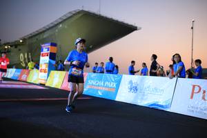 BIB: 100
                            <button type="button" onclick="openModal(3161433)" class="btn btn-primary btn-sm float-right btn-popup" data-toggle="modal" data-target=".modal-high-quality">
                        <i class="fas fa-shopping-cart"></i> Add to Cart
                    </button>
                                            <button type="button" onclick="isThisMe(3161433, true)" class="btn btn-success btn-sm float-right btn-popup btn-isme hidden" data-toggle="tooltip" data-placement="bottom" title="นี่คือรูปของคุณใช่ไหม คลิกที่นี่เพื่อเอาเข้าอัลบั้ม">
                        <i class="fas fa-plus"></i> Add to album
                    </button>
                    <button type="button" onclick="isThisMe(3161433, false)" class="btn btn-warning btn-sm float-right btn-popup btn-isnotme hidden">
                        <i class="fas fa-ban"></i> Remove from album
                    </button>