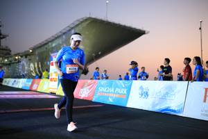 BIB: 100
                            <button type="button" onclick="openModal(3161518)" class="btn btn-primary btn-sm float-right btn-popup" data-toggle="modal" data-target=".modal-high-quality">
                        <i class="fas fa-shopping-cart"></i> Add to Cart
                    </button>
                                            <button type="button" onclick="isThisMe(3161518, true)" class="btn btn-success btn-sm float-right btn-popup btn-isme hidden" data-toggle="tooltip" data-placement="bottom" title="นี่คือรูปของคุณใช่ไหม คลิกที่นี่เพื่อเอาเข้าอัลบั้ม">
                        <i class="fas fa-plus"></i> Add to album
                    </button>
                    <button type="button" onclick="isThisMe(3161518, false)" class="btn btn-warning btn-sm float-right btn-popup btn-isnotme hidden">
                        <i class="fas fa-ban"></i> Remove from album
                    </button>