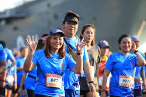 BIB: 9277, 887
                            <button type="button" onclick="openModal(3160524)" class="btn btn-primary btn-sm float-right btn-popup" data-toggle="modal" data-target=".modal-high-quality">
                        <i class="fas fa-shopping-cart"></i> Add to Cart
                    </button>
                                            <button type="button" onclick="isThisMe(3160524, true)" class="btn btn-success btn-sm float-right btn-popup btn-isme hidden" data-toggle="tooltip" data-placement="bottom" title="นี่คือรูปของคุณใช่ไหม คลิกที่นี่เพื่อเอาเข้าอัลบั้ม">
                        <i class="fas fa-plus"></i> Add to album
                    </button>
                    <button type="button" onclick="isThisMe(3160524, false)" class="btn btn-warning btn-sm float-right btn-popup btn-isnotme hidden">
                        <i class="fas fa-ban"></i> Remove from album
                    </button>