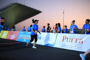 BIB: 100
                            <button type="button" onclick="openModal(3161417)" class="btn btn-primary btn-sm float-right btn-popup" data-toggle="modal" data-target=".modal-high-quality">
                        <i class="fas fa-shopping-cart"></i> Add to Cart
                    </button>
                                            <button type="button" onclick="isThisMe(3161417, true)" class="btn btn-success btn-sm float-right btn-popup btn-isme hidden" data-toggle="tooltip" data-placement="bottom" title="นี่คือรูปของคุณใช่ไหม คลิกที่นี่เพื่อเอาเข้าอัลบั้ม">
                        <i class="fas fa-plus"></i> Add to album
                    </button>
                    <button type="button" onclick="isThisMe(3161417, false)" class="btn btn-warning btn-sm float-right btn-popup btn-isnotme hidden">
                        <i class="fas fa-ban"></i> Remove from album
                    </button>