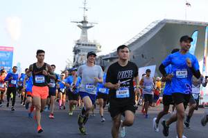 BIB: 6422, 6749, 6389, 6504
                            <button type="button" onclick="openModal(3160402)" class="btn btn-primary btn-sm float-right btn-popup" data-toggle="modal" data-target=".modal-high-quality">
                        <i class="fas fa-shopping-cart"></i> Add to Cart
                    </button>
                                            <button type="button" onclick="isThisMe(3160402, true)" class="btn btn-success btn-sm float-right btn-popup btn-isme hidden" data-toggle="tooltip" data-placement="bottom" title="นี่คือรูปของคุณใช่ไหม คลิกที่นี่เพื่อเอาเข้าอัลบั้ม">
                        <i class="fas fa-plus"></i> Add to album
                    </button>
                    <button type="button" onclick="isThisMe(3160402, false)" class="btn btn-warning btn-sm float-right btn-popup btn-isnotme hidden">
                        <i class="fas fa-ban"></i> Remove from album
                    </button>