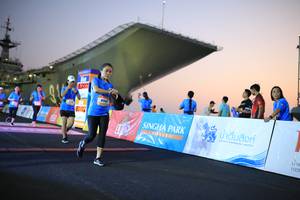 BIB: 894, 1002
                            <button type="button" onclick="openModal(3161119)" class="btn btn-primary btn-sm float-right btn-popup" data-toggle="modal" data-target=".modal-high-quality">
                        <i class="fas fa-shopping-cart"></i> Add to Cart
                    </button>
                                            <button type="button" onclick="isThisMe(3161119, true)" class="btn btn-success btn-sm float-right btn-popup btn-isme hidden" data-toggle="tooltip" data-placement="bottom" title="นี่คือรูปของคุณใช่ไหม คลิกที่นี่เพื่อเอาเข้าอัลบั้ม">
                        <i class="fas fa-plus"></i> Add to album
                    </button>
                    <button type="button" onclick="isThisMe(3161119, false)" class="btn btn-warning btn-sm float-right btn-popup btn-isnotme hidden">
                        <i class="fas fa-ban"></i> Remove from album
                    </button>