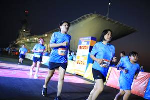 BIB: 8850
                            <button type="button" onclick="openModal(3163060)" class="btn btn-primary btn-sm float-right btn-popup" data-toggle="modal" data-target=".modal-high-quality">
                        <i class="fas fa-shopping-cart"></i> Add to Cart
                    </button>
                                            <button type="button" onclick="isThisMe(3163060, true)" class="btn btn-success btn-sm float-right btn-popup btn-isme hidden" data-toggle="tooltip" data-placement="bottom" title="นี่คือรูปของคุณใช่ไหม คลิกที่นี่เพื่อเอาเข้าอัลบั้ม">
                        <i class="fas fa-plus"></i> Add to album
                    </button>
                    <button type="button" onclick="isThisMe(3163060, false)" class="btn btn-warning btn-sm float-right btn-popup btn-isnotme hidden">
                        <i class="fas fa-ban"></i> Remove from album
                    </button>