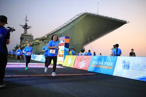 BIB: 
                            <button type="button" onclick="openModal(3160911)" class="btn btn-primary btn-sm float-right btn-popup" data-toggle="modal" data-target=".modal-high-quality">
                        <i class="fas fa-shopping-cart"></i> Add to Cart
                    </button>
                                            <button type="button" onclick="isThisMe(3160911, true)" class="btn btn-success btn-sm float-right btn-popup btn-isme hidden" data-toggle="tooltip" data-placement="bottom" title="นี่คือรูปของคุณใช่ไหม คลิกที่นี่เพื่อเอาเข้าอัลบั้ม">
                        <i class="fas fa-plus"></i> Add to album
                    </button>
                    <button type="button" onclick="isThisMe(3160911, false)" class="btn btn-warning btn-sm float-right btn-popup btn-isnotme hidden">
                        <i class="fas fa-ban"></i> Remove from album
                    </button>