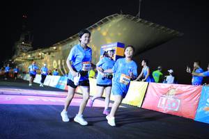 BIB: 9600
                            <button type="button" onclick="openModal(3163509)" class="btn btn-primary btn-sm float-right btn-popup" data-toggle="modal" data-target=".modal-high-quality">
                        <i class="fas fa-shopping-cart"></i> Add to Cart
                    </button>
                                            <button type="button" onclick="isThisMe(3163509, true)" class="btn btn-success btn-sm float-right btn-popup btn-isme hidden" data-toggle="tooltip" data-placement="bottom" title="นี่คือรูปของคุณใช่ไหม คลิกที่นี่เพื่อเอาเข้าอัลบั้ม">
                        <i class="fas fa-plus"></i> Add to album
                    </button>
                    <button type="button" onclick="isThisMe(3163509, false)" class="btn btn-warning btn-sm float-right btn-popup btn-isnotme hidden">
                        <i class="fas fa-ban"></i> Remove from album
                    </button>