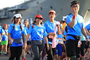 BIB: 970
                            <button type="button" onclick="openModal(3160566)" class="btn btn-primary btn-sm float-right btn-popup" data-toggle="modal" data-target=".modal-high-quality">
                        <i class="fas fa-shopping-cart"></i> Add to Cart
                    </button>
                                            <button type="button" onclick="isThisMe(3160566, true)" class="btn btn-success btn-sm float-right btn-popup btn-isme hidden" data-toggle="tooltip" data-placement="bottom" title="นี่คือรูปของคุณใช่ไหม คลิกที่นี่เพื่อเอาเข้าอัลบั้ม">
                        <i class="fas fa-plus"></i> Add to album
                    </button>
                    <button type="button" onclick="isThisMe(3160566, false)" class="btn btn-warning btn-sm float-right btn-popup btn-isnotme hidden">
                        <i class="fas fa-ban"></i> Remove from album
                    </button>