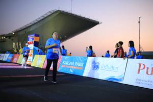 BIB: 100
                            <button type="button" onclick="openModal(3161193)" class="btn btn-primary btn-sm float-right btn-popup" data-toggle="modal" data-target=".modal-high-quality">
                        <i class="fas fa-shopping-cart"></i> Add to Cart
                    </button>
                                            <button type="button" onclick="isThisMe(3161193, true)" class="btn btn-success btn-sm float-right btn-popup btn-isme hidden" data-toggle="tooltip" data-placement="bottom" title="นี่คือรูปของคุณใช่ไหม คลิกที่นี่เพื่อเอาเข้าอัลบั้ม">
                        <i class="fas fa-plus"></i> Add to album
                    </button>
                    <button type="button" onclick="isThisMe(3161193, false)" class="btn btn-warning btn-sm float-right btn-popup btn-isnotme hidden">
                        <i class="fas fa-ban"></i> Remove from album
                    </button>