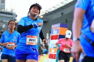 BIB: 8692, 827
                            <button type="button" onclick="openModal(3131512)" class="btn btn-primary btn-sm float-right btn-popup" data-toggle="modal" data-target=".modal-high-quality">
                        <i class="fas fa-shopping-cart"></i> Add to Cart
                    </button>
                                            <button type="button" onclick="isThisMe(3131512, true)" class="btn btn-success btn-sm float-right btn-popup btn-isme hidden" data-toggle="tooltip" data-placement="bottom" title="นี่คือรูปของคุณใช่ไหม คลิกที่นี่เพื่อเอาเข้าอัลบั้ม">
                        <i class="fas fa-plus"></i> Add to album
                    </button>
                    <button type="button" onclick="isThisMe(3131512, false)" class="btn btn-warning btn-sm float-right btn-popup btn-isnotme hidden">
                        <i class="fas fa-ban"></i> Remove from album
                    </button>