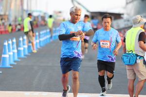 BIB: 9635
                            <button type="button" onclick="openModal(3113940)" class="btn btn-primary btn-sm float-right btn-popup" data-toggle="modal" data-target=".modal-high-quality">
                        <i class="fas fa-shopping-cart"></i> Add to Cart
                    </button>
                                            <button type="button" onclick="isThisMe(3113940, true)" class="btn btn-success btn-sm float-right btn-popup btn-isme hidden" data-toggle="tooltip" data-placement="bottom" title="นี่คือรูปของคุณใช่ไหม คลิกที่นี่เพื่อเอาเข้าอัลบั้ม">
                        <i class="fas fa-plus"></i> Add to album
                    </button>
                    <button type="button" onclick="isThisMe(3113940, false)" class="btn btn-warning btn-sm float-right btn-popup btn-isnotme hidden">
                        <i class="fas fa-ban"></i> Remove from album
                    </button>