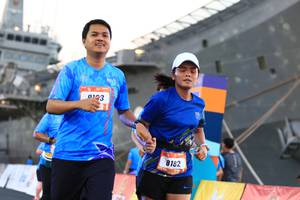 BIB: 8182
                            <button type="button" onclick="openModal(3131794)" class="btn btn-primary btn-sm float-right btn-popup" data-toggle="modal" data-target=".modal-high-quality">
                        <i class="fas fa-shopping-cart"></i> Add to Cart
                    </button>
                                            <button type="button" onclick="isThisMe(3131794, true)" class="btn btn-success btn-sm float-right btn-popup btn-isme hidden" data-toggle="tooltip" data-placement="bottom" title="นี่คือรูปของคุณใช่ไหม คลิกที่นี่เพื่อเอาเข้าอัลบั้ม">
                        <i class="fas fa-plus"></i> Add to album
                    </button>
                    <button type="button" onclick="isThisMe(3131794, false)" class="btn btn-warning btn-sm float-right btn-popup btn-isnotme hidden">
                        <i class="fas fa-ban"></i> Remove from album
                    </button>