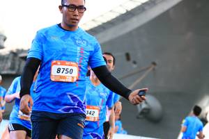 BIB: 8750, 142
                            <button type="button" onclick="openModal(3130786)" class="btn btn-primary btn-sm float-right btn-popup" data-toggle="modal" data-target=".modal-high-quality">
                        <i class="fas fa-shopping-cart"></i> Add to Cart
                    </button>
                                            <button type="button" onclick="isThisMe(3130786, true)" class="btn btn-success btn-sm float-right btn-popup btn-isme hidden" data-toggle="tooltip" data-placement="bottom" title="นี่คือรูปของคุณใช่ไหม คลิกที่นี่เพื่อเอาเข้าอัลบั้ม">
                        <i class="fas fa-plus"></i> Add to album
                    </button>
                    <button type="button" onclick="isThisMe(3130786, false)" class="btn btn-warning btn-sm float-right btn-popup btn-isnotme hidden">
                        <i class="fas fa-ban"></i> Remove from album
                    </button>