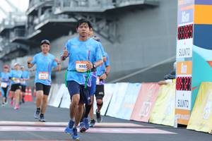 BIB: 990
                            <button type="button" onclick="openModal(3114609)" class="btn btn-primary btn-sm float-right btn-popup" data-toggle="modal" data-target=".modal-high-quality">
                        <i class="fas fa-shopping-cart"></i> Add to Cart
                    </button>
                                            <button type="button" onclick="isThisMe(3114609, true)" class="btn btn-success btn-sm float-right btn-popup btn-isme hidden" data-toggle="tooltip" data-placement="bottom" title="นี่คือรูปของคุณใช่ไหม คลิกที่นี่เพื่อเอาเข้าอัลบั้ม">
                        <i class="fas fa-plus"></i> Add to album
                    </button>
                    <button type="button" onclick="isThisMe(3114609, false)" class="btn btn-warning btn-sm float-right btn-popup btn-isnotme hidden">
                        <i class="fas fa-ban"></i> Remove from album
                    </button>