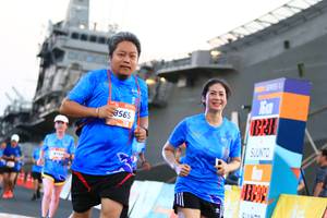 BIB: 565
                            <button type="button" onclick="openModal(3131767)" class="btn btn-primary btn-sm float-right btn-popup" data-toggle="modal" data-target=".modal-high-quality">
                        <i class="fas fa-shopping-cart"></i> Add to Cart
                    </button>
                                            <button type="button" onclick="isThisMe(3131767, true)" class="btn btn-success btn-sm float-right btn-popup btn-isme hidden" data-toggle="tooltip" data-placement="bottom" title="นี่คือรูปของคุณใช่ไหม คลิกที่นี่เพื่อเอาเข้าอัลบั้ม">
                        <i class="fas fa-plus"></i> Add to album
                    </button>
                    <button type="button" onclick="isThisMe(3131767, false)" class="btn btn-warning btn-sm float-right btn-popup btn-isnotme hidden">
                        <i class="fas fa-ban"></i> Remove from album
                    </button>