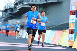 BIB: 8157, 402
                            <button type="button" onclick="openModal(3124137)" class="btn btn-primary btn-sm float-right btn-popup" data-toggle="modal" data-target=".modal-high-quality">
                        <i class="fas fa-shopping-cart"></i> Add to Cart
                    </button>
                                            <button type="button" onclick="isThisMe(3124137, true)" class="btn btn-success btn-sm float-right btn-popup btn-isme hidden" data-toggle="tooltip" data-placement="bottom" title="นี่คือรูปของคุณใช่ไหม คลิกที่นี่เพื่อเอาเข้าอัลบั้ม">
                        <i class="fas fa-plus"></i> Add to album
                    </button>
                    <button type="button" onclick="isThisMe(3124137, false)" class="btn btn-warning btn-sm float-right btn-popup btn-isnotme hidden">
                        <i class="fas fa-ban"></i> Remove from album
                    </button>