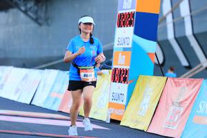 BIB: 8645
                            <button type="button" onclick="openModal(3124161)" class="btn btn-primary btn-sm float-right btn-popup" data-toggle="modal" data-target=".modal-high-quality">
                        <i class="fas fa-shopping-cart"></i> Add to Cart
                    </button>
                                            <button type="button" onclick="isThisMe(3124161, true)" class="btn btn-success btn-sm float-right btn-popup btn-isme hidden" data-toggle="tooltip" data-placement="bottom" title="นี่คือรูปของคุณใช่ไหม คลิกที่นี่เพื่อเอาเข้าอัลบั้ม">
                        <i class="fas fa-plus"></i> Add to album
                    </button>
                    <button type="button" onclick="isThisMe(3124161, false)" class="btn btn-warning btn-sm float-right btn-popup btn-isnotme hidden">
                        <i class="fas fa-ban"></i> Remove from album
                    </button>