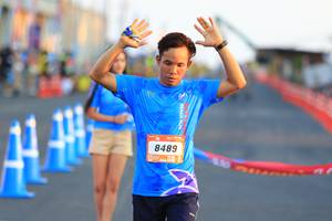 BIB: 8489
                            <button type="button" onclick="openModal(3113552)" class="btn btn-primary btn-sm float-right btn-popup" data-toggle="modal" data-target=".modal-high-quality">
                        <i class="fas fa-shopping-cart"></i> Add to Cart
                    </button>
                                            <button type="button" onclick="isThisMe(3113552, true)" class="btn btn-success btn-sm float-right btn-popup btn-isme hidden" data-toggle="tooltip" data-placement="bottom" title="นี่คือรูปของคุณใช่ไหม คลิกที่นี่เพื่อเอาเข้าอัลบั้ม">
                        <i class="fas fa-plus"></i> Add to album
                    </button>
                    <button type="button" onclick="isThisMe(3113552, false)" class="btn btn-warning btn-sm float-right btn-popup btn-isnotme hidden">
                        <i class="fas fa-ban"></i> Remove from album
                    </button>