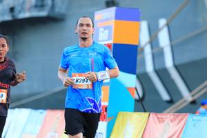 BIB: 839
                            <button type="button" onclick="openModal(3123939)" class="btn btn-primary btn-sm float-right btn-popup" data-toggle="modal" data-target=".modal-high-quality">
                        <i class="fas fa-shopping-cart"></i> Add to Cart
                    </button>
                                            <button type="button" onclick="isThisMe(3123939, true)" class="btn btn-success btn-sm float-right btn-popup btn-isme hidden" data-toggle="tooltip" data-placement="bottom" title="นี่คือรูปของคุณใช่ไหม คลิกที่นี่เพื่อเอาเข้าอัลบั้ม">
                        <i class="fas fa-plus"></i> Add to album
                    </button>
                    <button type="button" onclick="isThisMe(3123939, false)" class="btn btn-warning btn-sm float-right btn-popup btn-isnotme hidden">
                        <i class="fas fa-ban"></i> Remove from album
                    </button>