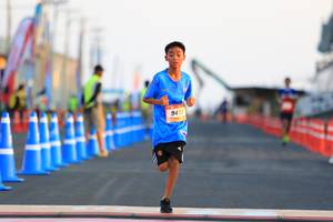 BIB: 9473
                            <button type="button" onclick="openModal(3113695)" class="btn btn-primary btn-sm float-right btn-popup" data-toggle="modal" data-target=".modal-high-quality">
                        <i class="fas fa-shopping-cart"></i> Add to Cart
                    </button>
                                            <button type="button" onclick="isThisMe(3113695, true)" class="btn btn-success btn-sm float-right btn-popup btn-isme hidden" data-toggle="tooltip" data-placement="bottom" title="นี่คือรูปของคุณใช่ไหม คลิกที่นี่เพื่อเอาเข้าอัลบั้ม">
                        <i class="fas fa-plus"></i> Add to album
                    </button>
                    <button type="button" onclick="isThisMe(3113695, false)" class="btn btn-warning btn-sm float-right btn-popup btn-isnotme hidden">
                        <i class="fas fa-ban"></i> Remove from album
                    </button>