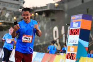 BIB: 9468, 
                            <button type="button" onclick="openModal(3132410)" class="btn btn-primary btn-sm float-right btn-popup" data-toggle="modal" data-target=".modal-high-quality">
                        <i class="fas fa-shopping-cart"></i> Add to Cart
                    </button>
                                            <button type="button" onclick="isThisMe(3132410, true)" class="btn btn-success btn-sm float-right btn-popup btn-isme hidden" data-toggle="tooltip" data-placement="bottom" title="นี่คือรูปของคุณใช่ไหม คลิกที่นี่เพื่อเอาเข้าอัลบั้ม">
                        <i class="fas fa-plus"></i> Add to album
                    </button>
                    <button type="button" onclick="isThisMe(3132410, false)" class="btn btn-warning btn-sm float-right btn-popup btn-isnotme hidden">
                        <i class="fas fa-ban"></i> Remove from album
                    </button>