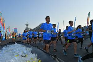 BIB: 6303
                            <button type="button" onclick="openModal(3089219)" class="btn btn-primary btn-sm float-right btn-popup" data-toggle="modal" data-target=".modal-high-quality">
                        <i class="fas fa-shopping-cart"></i> Add to Cart
                    </button>
                                            <button type="button" onclick="isThisMe(3089219, true)" class="btn btn-success btn-sm float-right btn-popup btn-isme hidden" data-toggle="tooltip" data-placement="bottom" title="นี่คือรูปของคุณใช่ไหม คลิกที่นี่เพื่อเอาเข้าอัลบั้ม">
                        <i class="fas fa-plus"></i> Add to album
                    </button>
                    <button type="button" onclick="isThisMe(3089219, false)" class="btn btn-warning btn-sm float-right btn-popup btn-isnotme hidden">
                        <i class="fas fa-ban"></i> Remove from album
                    </button>