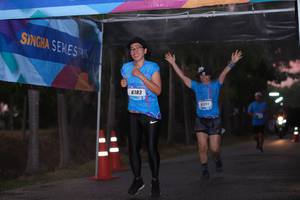 BIB: 6183, 6391
                            <button type="button" onclick="openModal(3374734)" class="btn btn-primary btn-sm float-right btn-popup" data-toggle="modal" data-target=".modal-high-quality">
                        <i class="fas fa-shopping-cart"></i> Add to Cart
                    </button>
                                            <button type="button" onclick="isThisMe(3374734, true)" class="btn btn-success btn-sm float-right btn-popup btn-isme hidden" data-toggle="tooltip" data-placement="bottom" title="นี่คือรูปของคุณใช่ไหม คลิกที่นี่เพื่อเอาเข้าอัลบั้ม">
                        <i class="fas fa-plus"></i> Add to album
                    </button>
                    <button type="button" onclick="isThisMe(3374734, false)" class="btn btn-warning btn-sm float-right btn-popup btn-isnotme hidden">
                        <i class="fas fa-ban"></i> Remove from album
                    </button>