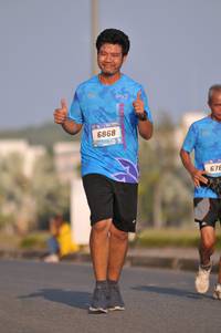 BIB: 6868, 676
                            <button type="button" onclick="openModal(3116483)" class="btn btn-primary btn-sm float-right btn-popup" data-toggle="modal" data-target=".modal-high-quality">
                        <i class="fas fa-shopping-cart"></i> Add to Cart
                    </button>
                                            <button type="button" onclick="isThisMe(3116483, true)" class="btn btn-success btn-sm float-right btn-popup btn-isme hidden" data-toggle="tooltip" data-placement="bottom" title="นี่คือรูปของคุณใช่ไหม คลิกที่นี่เพื่อเอาเข้าอัลบั้ม">
                        <i class="fas fa-plus"></i> Add to album
                    </button>
                    <button type="button" onclick="isThisMe(3116483, false)" class="btn btn-warning btn-sm float-right btn-popup btn-isnotme hidden">
                        <i class="fas fa-ban"></i> Remove from album
                    </button>