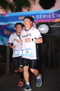 BIB: 107
                            <button type="button" onclick="openModal(3375173)" class="btn btn-primary btn-sm float-right btn-popup" data-toggle="modal" data-target=".modal-high-quality">
                        <i class="fas fa-shopping-cart"></i> Add to Cart
                    </button>
                                            <button type="button" onclick="isThisMe(3375173, true)" class="btn btn-success btn-sm float-right btn-popup btn-isme hidden" data-toggle="tooltip" data-placement="bottom" title="นี่คือรูปของคุณใช่ไหม คลิกที่นี่เพื่อเอาเข้าอัลบั้ม">
                        <i class="fas fa-plus"></i> Add to album
                    </button>
                    <button type="button" onclick="isThisMe(3375173, false)" class="btn btn-warning btn-sm float-right btn-popup btn-isnotme hidden">
                        <i class="fas fa-ban"></i> Remove from album
                    </button>