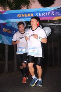 BIB: 101, 107
                            <button type="button" onclick="openModal(3375168)" class="btn btn-primary btn-sm float-right btn-popup" data-toggle="modal" data-target=".modal-high-quality">
                        <i class="fas fa-shopping-cart"></i> Add to Cart
                    </button>
                                            <button type="button" onclick="isThisMe(3375168, true)" class="btn btn-success btn-sm float-right btn-popup btn-isme hidden" data-toggle="tooltip" data-placement="bottom" title="นี่คือรูปของคุณใช่ไหม คลิกที่นี่เพื่อเอาเข้าอัลบั้ม">
                        <i class="fas fa-plus"></i> Add to album
                    </button>
                    <button type="button" onclick="isThisMe(3375168, false)" class="btn btn-warning btn-sm float-right btn-popup btn-isnotme hidden">
                        <i class="fas fa-ban"></i> Remove from album
                    </button>