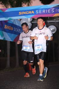 BIB: 101, 107
                            <button type="button" onclick="openModal(3375156)" class="btn btn-primary btn-sm float-right btn-popup" data-toggle="modal" data-target=".modal-high-quality">
                        <i class="fas fa-shopping-cart"></i> Add to Cart
                    </button>
                                            <button type="button" onclick="isThisMe(3375156, true)" class="btn btn-success btn-sm float-right btn-popup btn-isme hidden" data-toggle="tooltip" data-placement="bottom" title="นี่คือรูปของคุณใช่ไหม คลิกที่นี่เพื่อเอาเข้าอัลบั้ม">
                        <i class="fas fa-plus"></i> Add to album
                    </button>
                    <button type="button" onclick="isThisMe(3375156, false)" class="btn btn-warning btn-sm float-right btn-popup btn-isnotme hidden">
                        <i class="fas fa-ban"></i> Remove from album
                    </button>