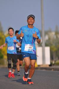 BIB: 085
                            <button type="button" onclick="openModal(3111435)" class="btn btn-primary btn-sm float-right btn-popup" data-toggle="modal" data-target=".modal-high-quality">
                        <i class="fas fa-shopping-cart"></i> Add to Cart
                    </button>
                                            <button type="button" onclick="isThisMe(3111435, true)" class="btn btn-success btn-sm float-right btn-popup btn-isme hidden" data-toggle="tooltip" data-placement="bottom" title="นี่คือรูปของคุณใช่ไหม คลิกที่นี่เพื่อเอาเข้าอัลบั้ม">
                        <i class="fas fa-plus"></i> Add to album
                    </button>
                    <button type="button" onclick="isThisMe(3111435, false)" class="btn btn-warning btn-sm float-right btn-popup btn-isnotme hidden">
                        <i class="fas fa-ban"></i> Remove from album
                    </button>