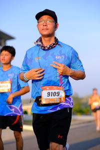 BIB: 050, 9109, 
                            <button type="button" onclick="openModal(3126184)" class="btn btn-primary btn-sm float-right btn-popup" data-toggle="modal" data-target=".modal-high-quality">
                        <i class="fas fa-shopping-cart"></i> Add to Cart
                    </button>
                                            <button type="button" onclick="isThisMe(3126184, true)" class="btn btn-success btn-sm float-right btn-popup btn-isme hidden" data-toggle="tooltip" data-placement="bottom" title="นี่คือรูปของคุณใช่ไหม คลิกที่นี่เพื่อเอาเข้าอัลบั้ม">
                        <i class="fas fa-plus"></i> Add to album
                    </button>
                    <button type="button" onclick="isThisMe(3126184, false)" class="btn btn-warning btn-sm float-right btn-popup btn-isnotme hidden">
                        <i class="fas fa-ban"></i> Remove from album
                    </button>