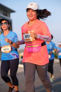 BIB: 813, 9819
                            <button type="button" onclick="openModal(3126640)" class="btn btn-primary btn-sm float-right btn-popup" data-toggle="modal" data-target=".modal-high-quality">
                        <i class="fas fa-shopping-cart"></i> Add to Cart
                    </button>
                                            <button type="button" onclick="isThisMe(3126640, true)" class="btn btn-success btn-sm float-right btn-popup btn-isme hidden" data-toggle="tooltip" data-placement="bottom" title="นี่คือรูปของคุณใช่ไหม คลิกที่นี่เพื่อเอาเข้าอัลบั้ม">
                        <i class="fas fa-plus"></i> Add to album
                    </button>
                    <button type="button" onclick="isThisMe(3126640, false)" class="btn btn-warning btn-sm float-right btn-popup btn-isnotme hidden">
                        <i class="fas fa-ban"></i> Remove from album
                    </button>