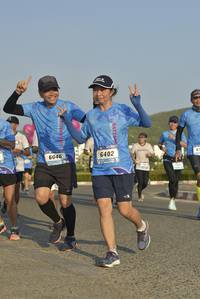 BIB: 6046, 6402
                            <button type="button" onclick="openModal(3344082)" class="btn btn-primary btn-sm float-right btn-popup" data-toggle="modal" data-target=".modal-high-quality">
                        <i class="fas fa-shopping-cart"></i> Add to Cart
                    </button>
                                            <button type="button" onclick="isThisMe(3344082, true)" class="btn btn-success btn-sm float-right btn-popup btn-isme hidden" data-toggle="tooltip" data-placement="bottom" title="นี่คือรูปของคุณใช่ไหม คลิกที่นี่เพื่อเอาเข้าอัลบั้ม">
                        <i class="fas fa-plus"></i> Add to album
                    </button>
                    <button type="button" onclick="isThisMe(3344082, false)" class="btn btn-warning btn-sm float-right btn-popup btn-isnotme hidden">
                        <i class="fas fa-ban"></i> Remove from album
                    </button>